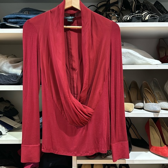 NWOT GUESS by Marciano - Burgundy red Plunge Neck silk Blouse - XS 0 2 - Picture 2 of 5